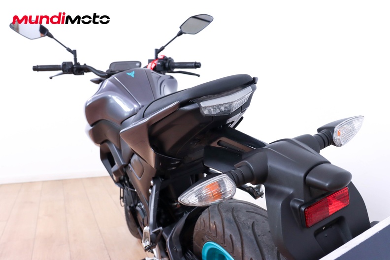 Motorbike image 9