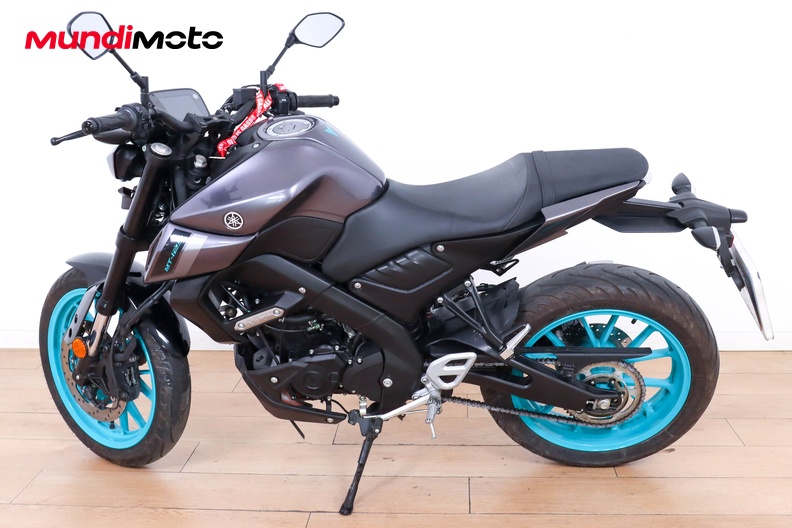 Motorbike image 5