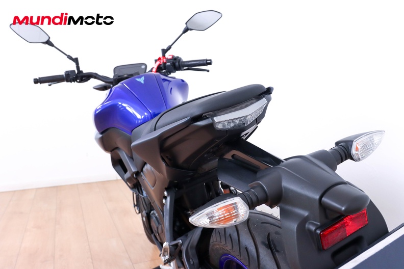 Motorbike image 9