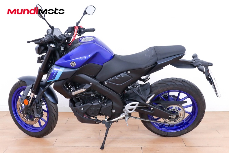 Motorbike image 5