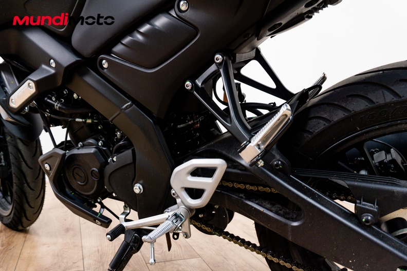Motorbike image 8