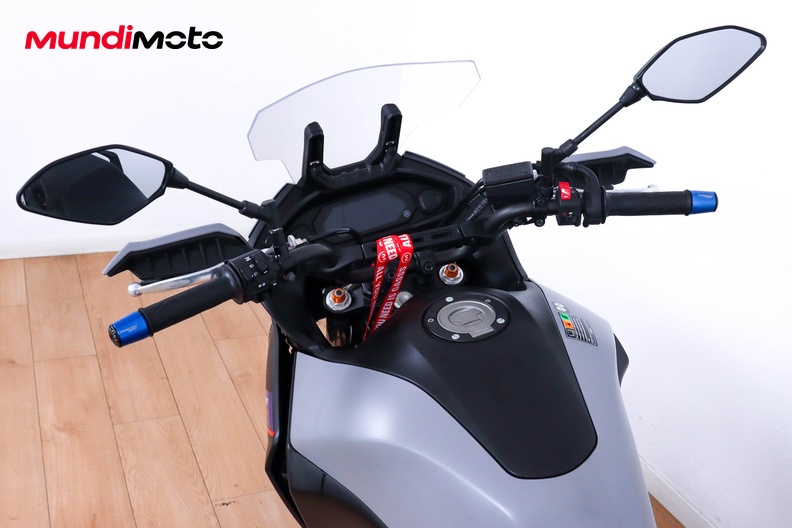 Motorbike image 10