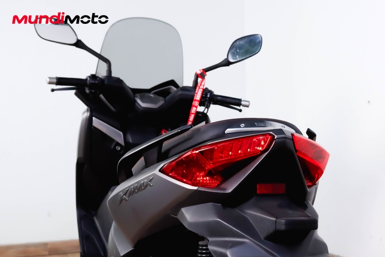 Motorbike image 9