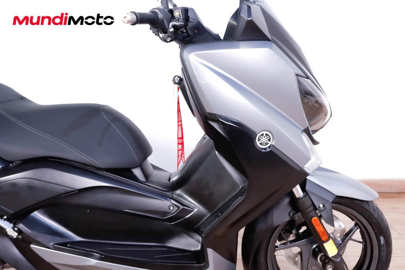 Motorbike image 13
