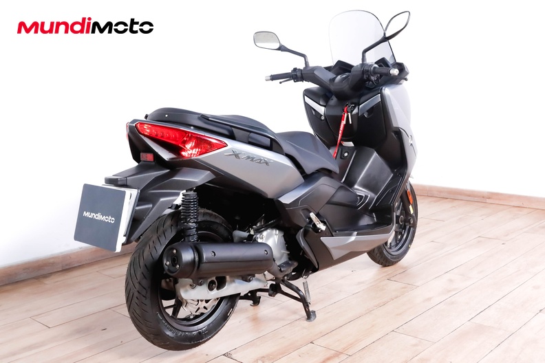 Motorbike image 2