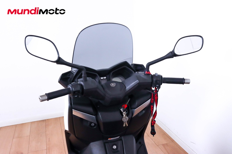 Motorbike image 10