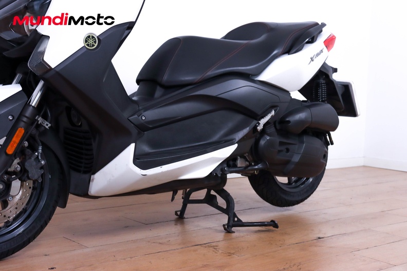 Motorbike image 8