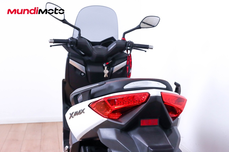 Motorbike image 9
