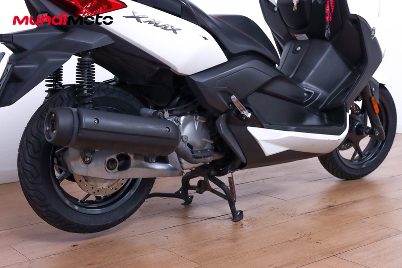 Motorbike image 3