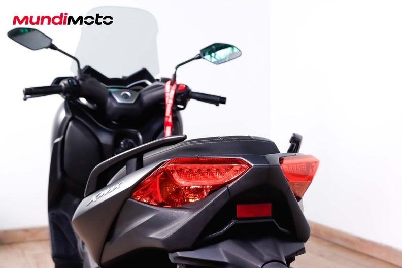 Motorbike image 9