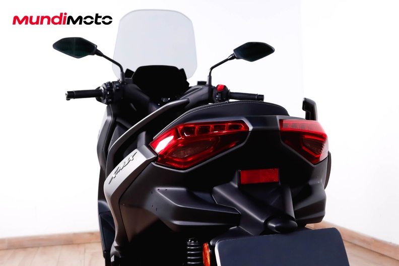 Motorbike image 9