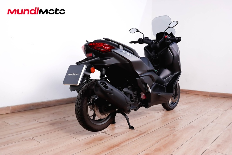 Motorbike image 2
