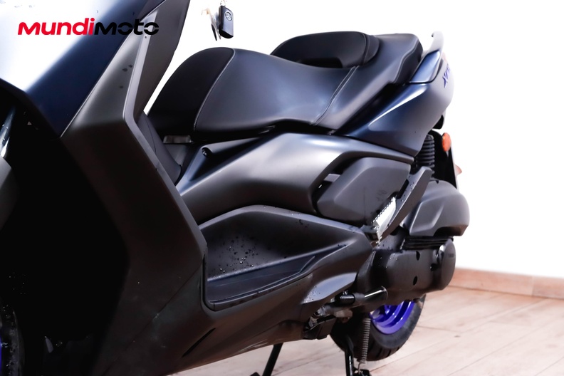 Motorbike image 8