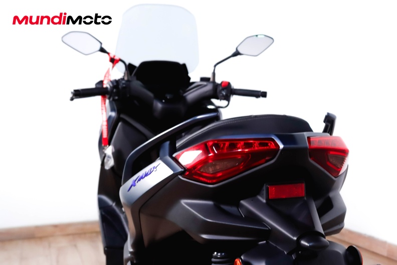 Motorbike image 9
