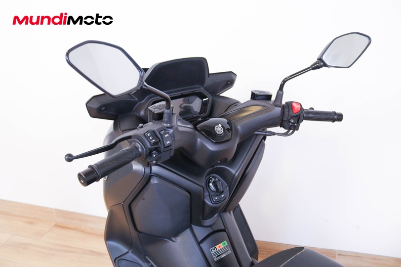 Motorbike image 10