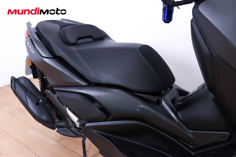 Motorbike image 13