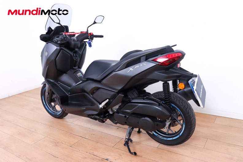 Motorbike image 6