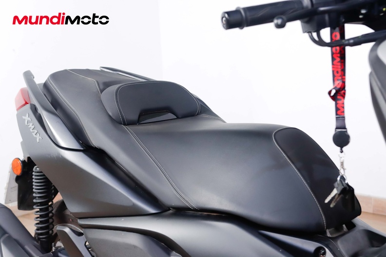 Motorbike image 13