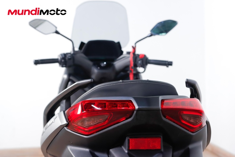 Motorbike image 9