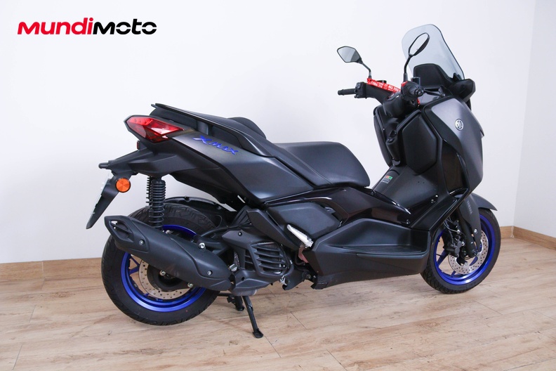 Motorbike image 1