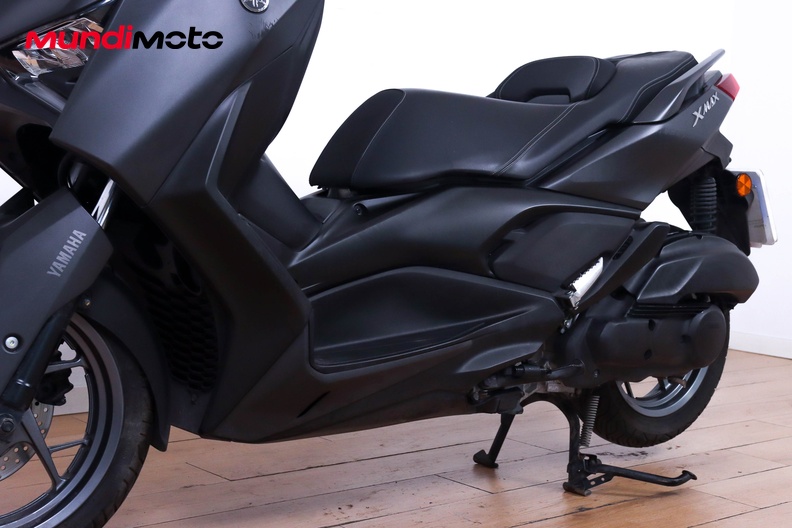 Motorbike image 8