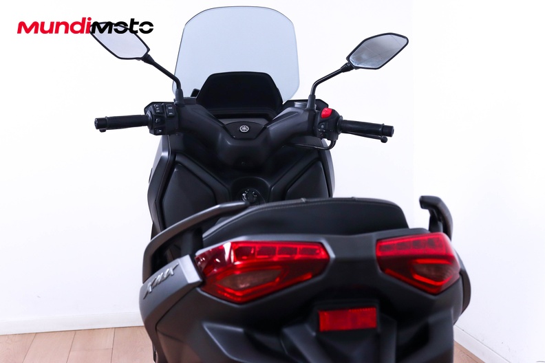 Motorbike image 9