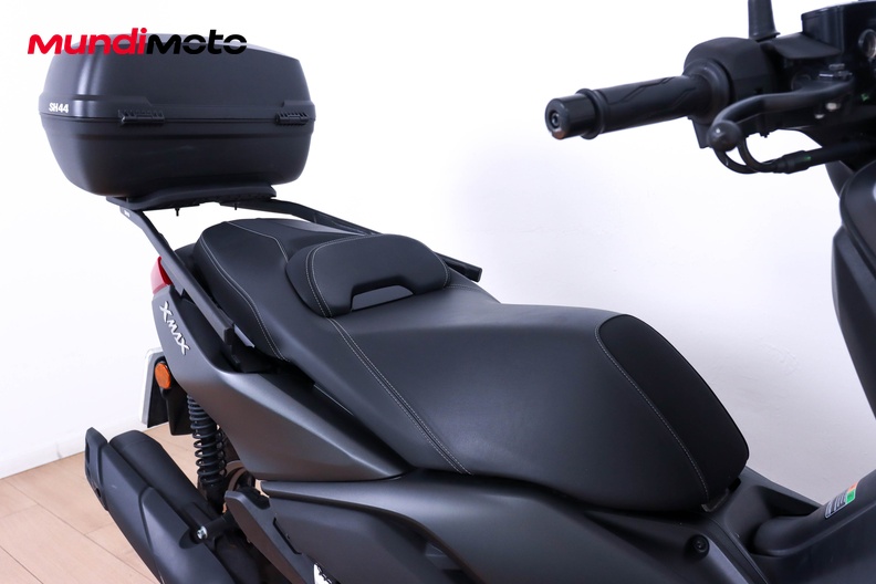 Motorbike image 13