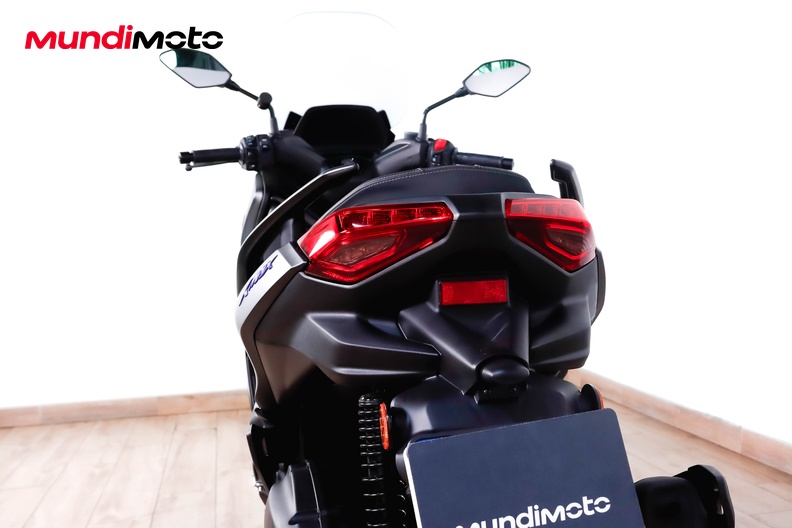 Motorbike image 9