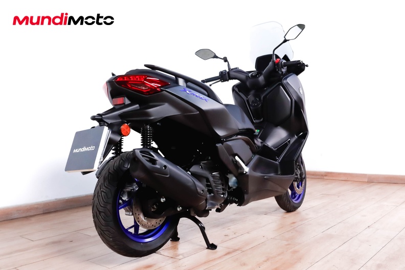 Motorbike image 2