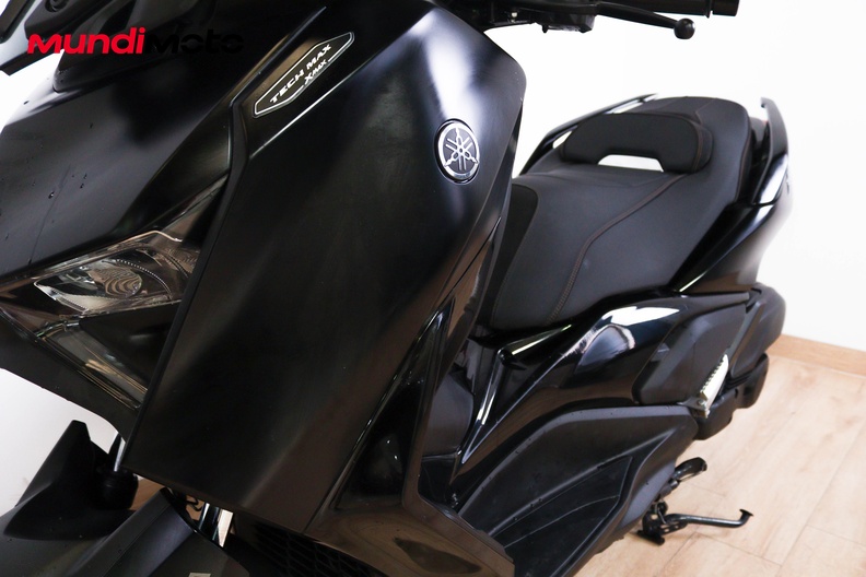 Motorbike image 8
