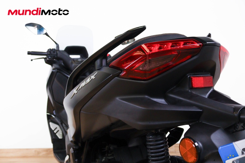 Motorbike image 9