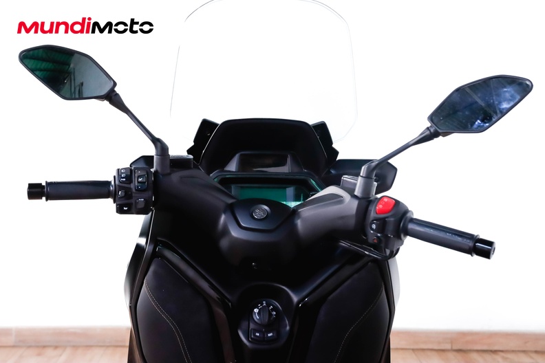 Motorbike image 10