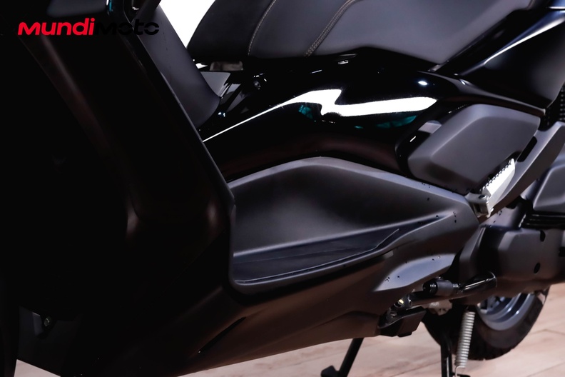 Motorbike image 8