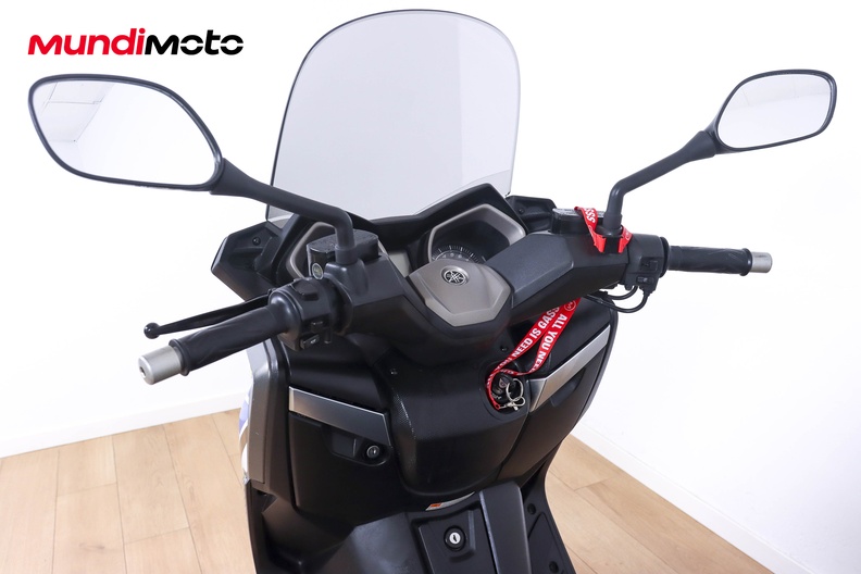 Motorbike image 10