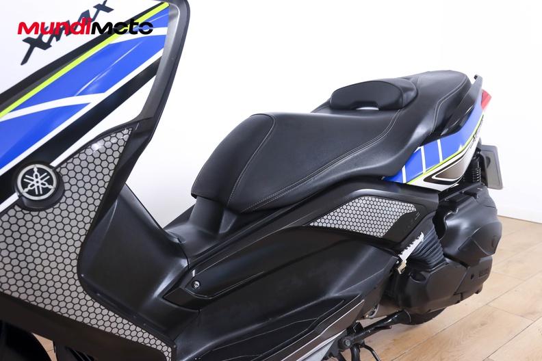 Motorbike image 8