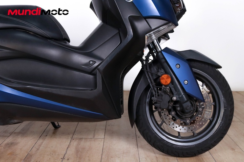 Motorbike image 9