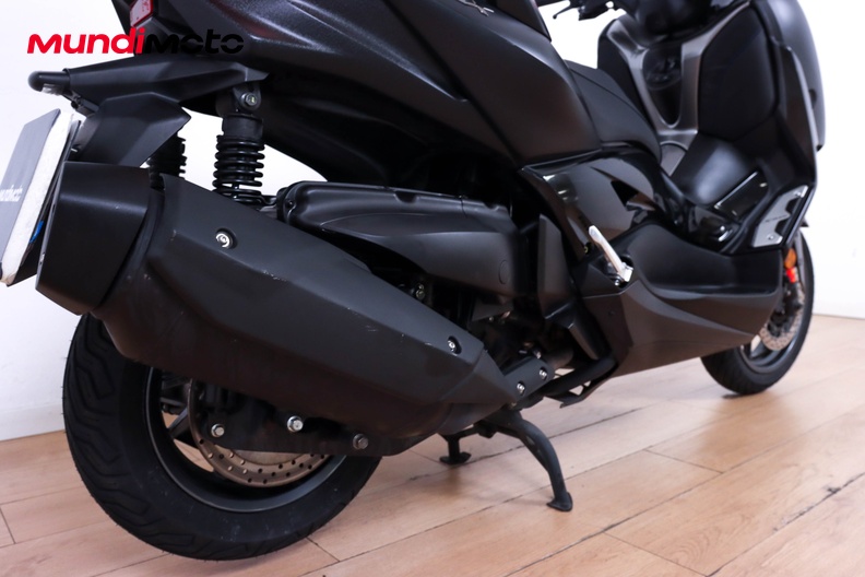 Motorbike image 3