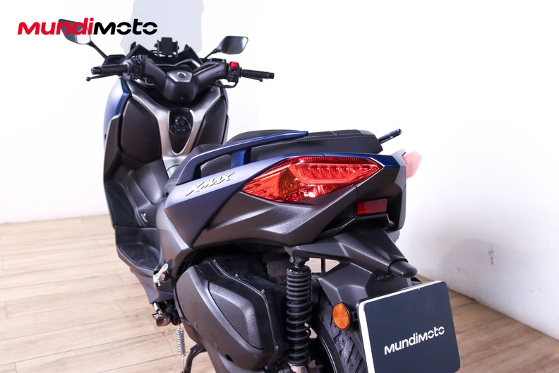 Motorbike image 9