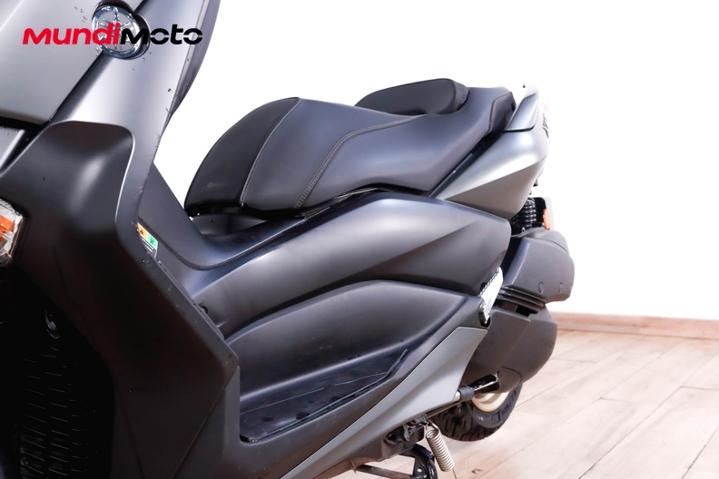 Motorbike image 8