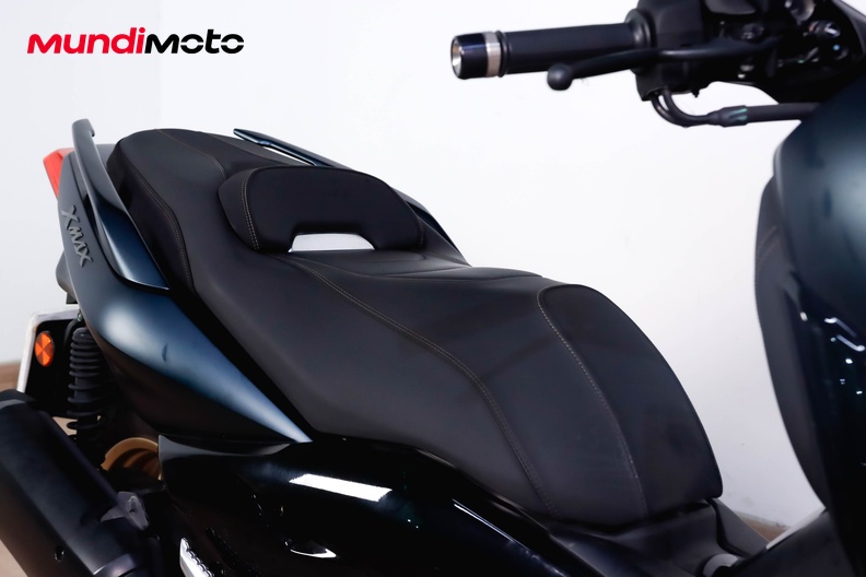 Motorbike image 13