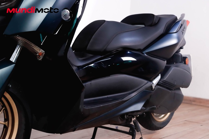 Motorbike image 8