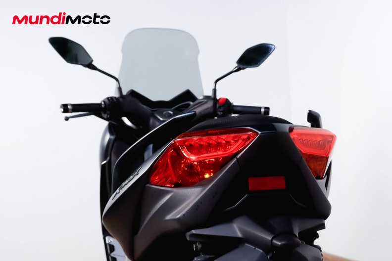 Motorbike image 9