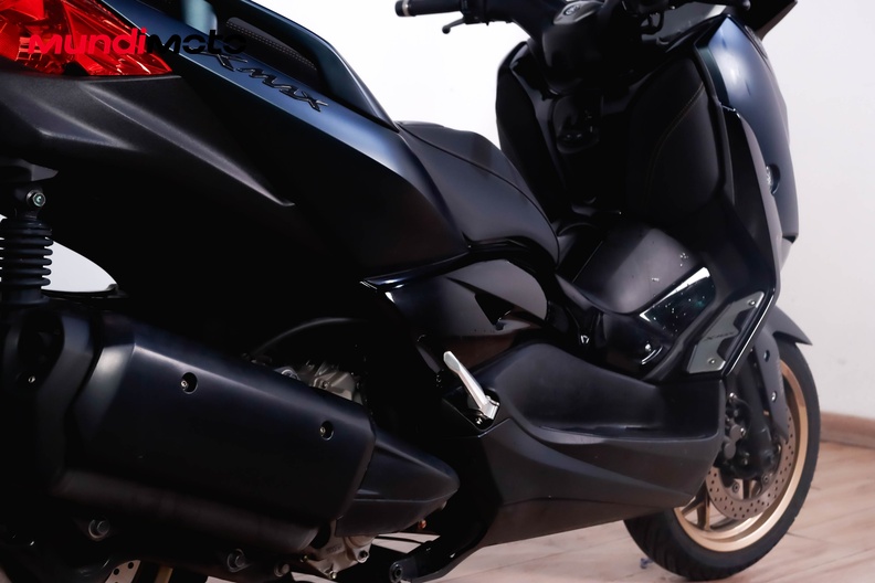 Motorbike image 3