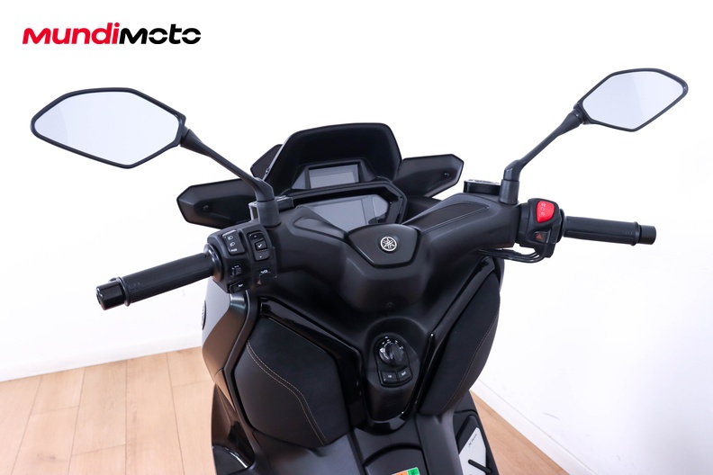 Motorbike image 10