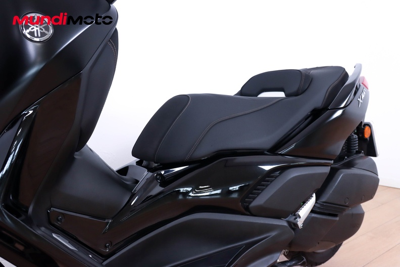Motorbike image 8
