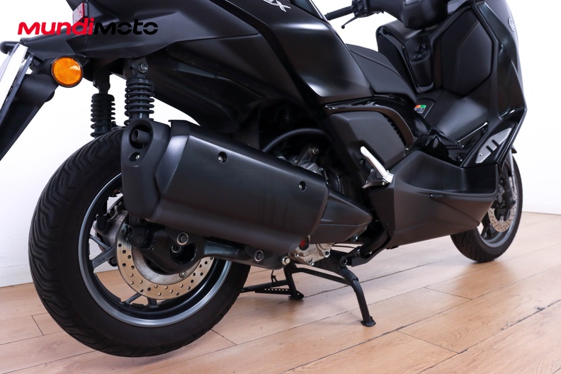 Motorbike image 3