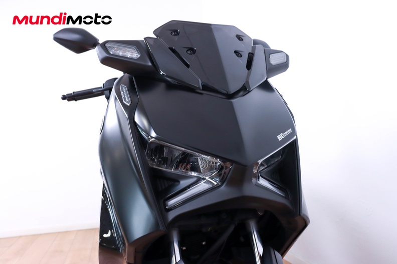 Motorbike image 4