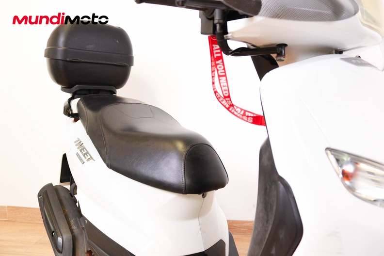Motorbike image 12