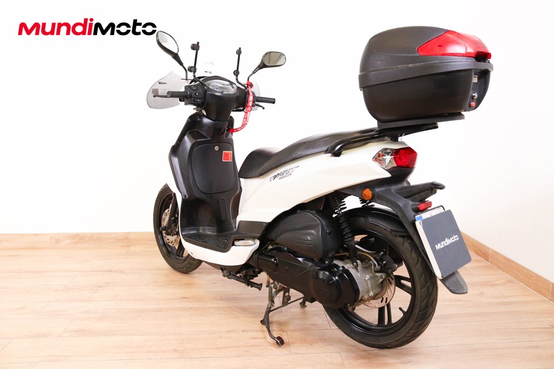 Motorbike image 7