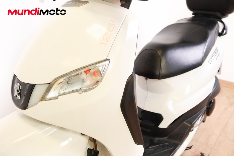 Motorbike image 8